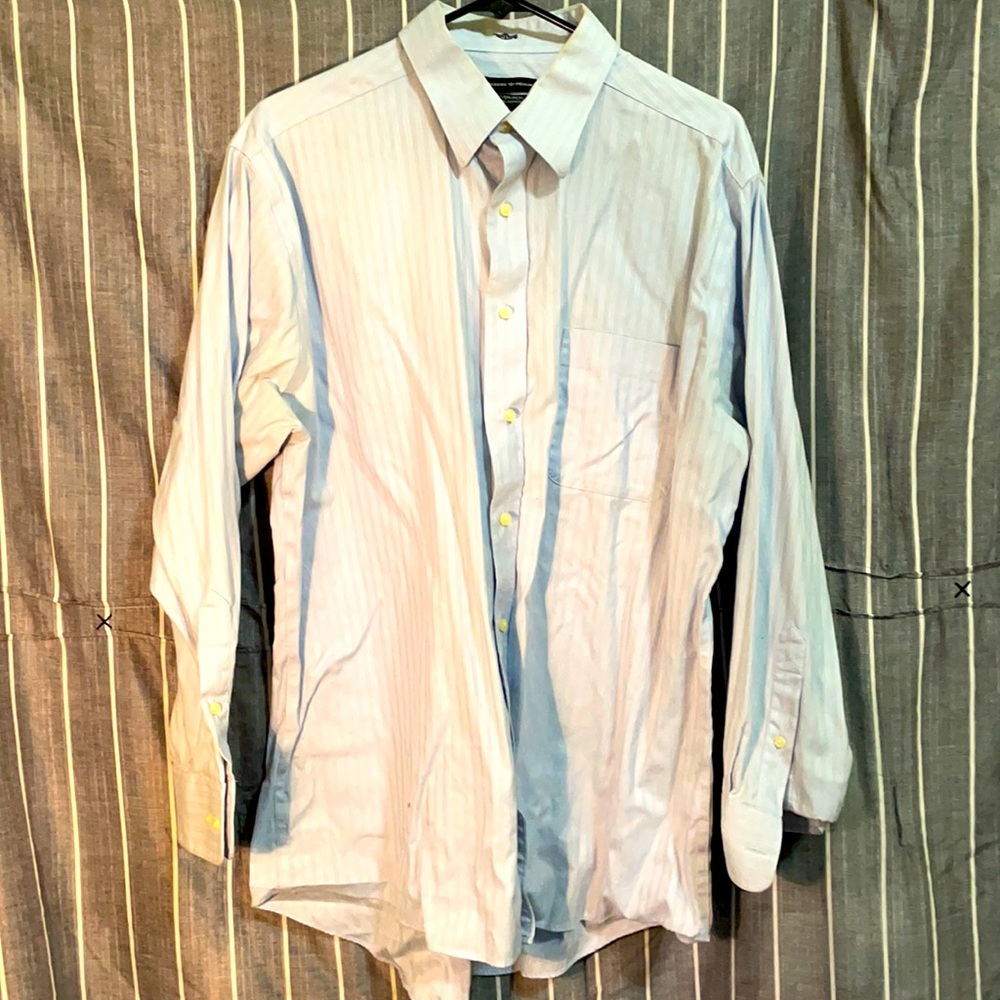 Dockers premium never iron 100% cotton button down long sleeve shirt.